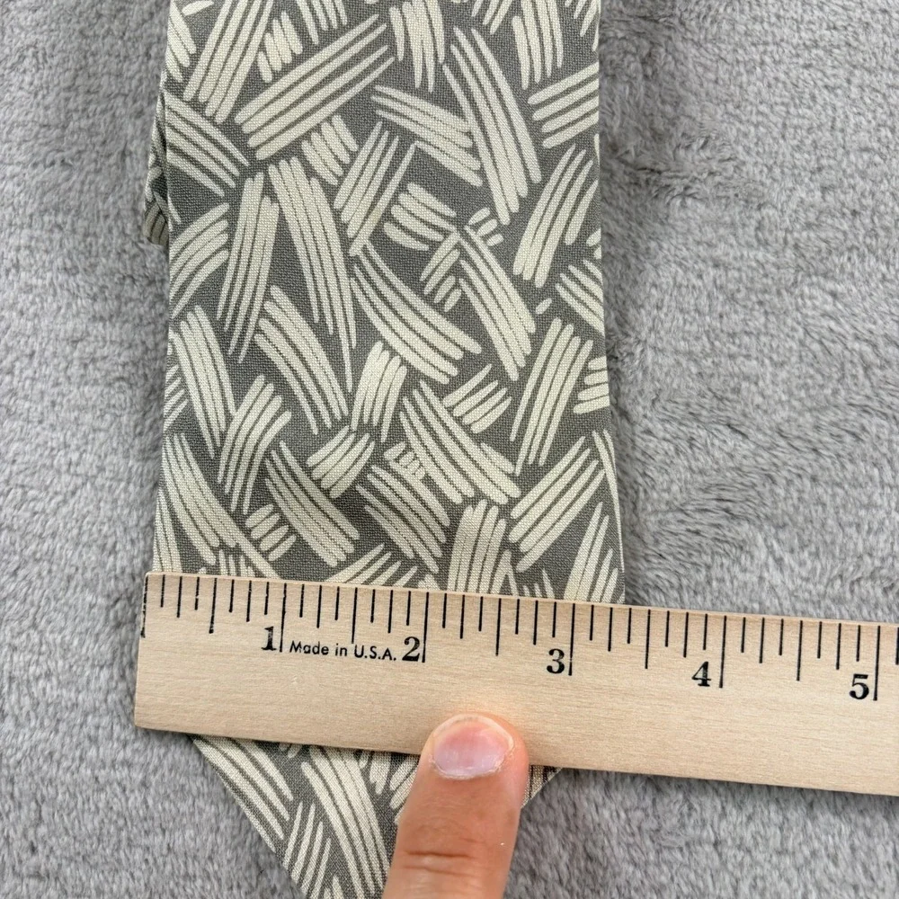 Vintage Giorgio Armani Cravatte Abstract Art AOP Silk Tie Made in Italy Designer